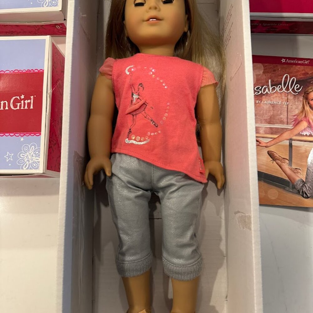 American Girl Doll - Isabelle Doll of the Year 2014 with outfits and accessories - Picture 8 of 10
